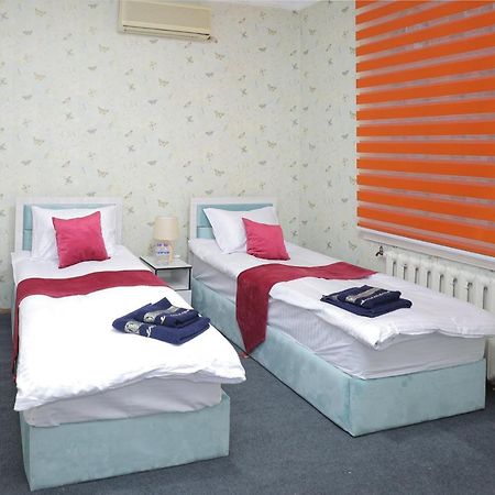 Hotel S & D Hostel Tashkent Esterno foto