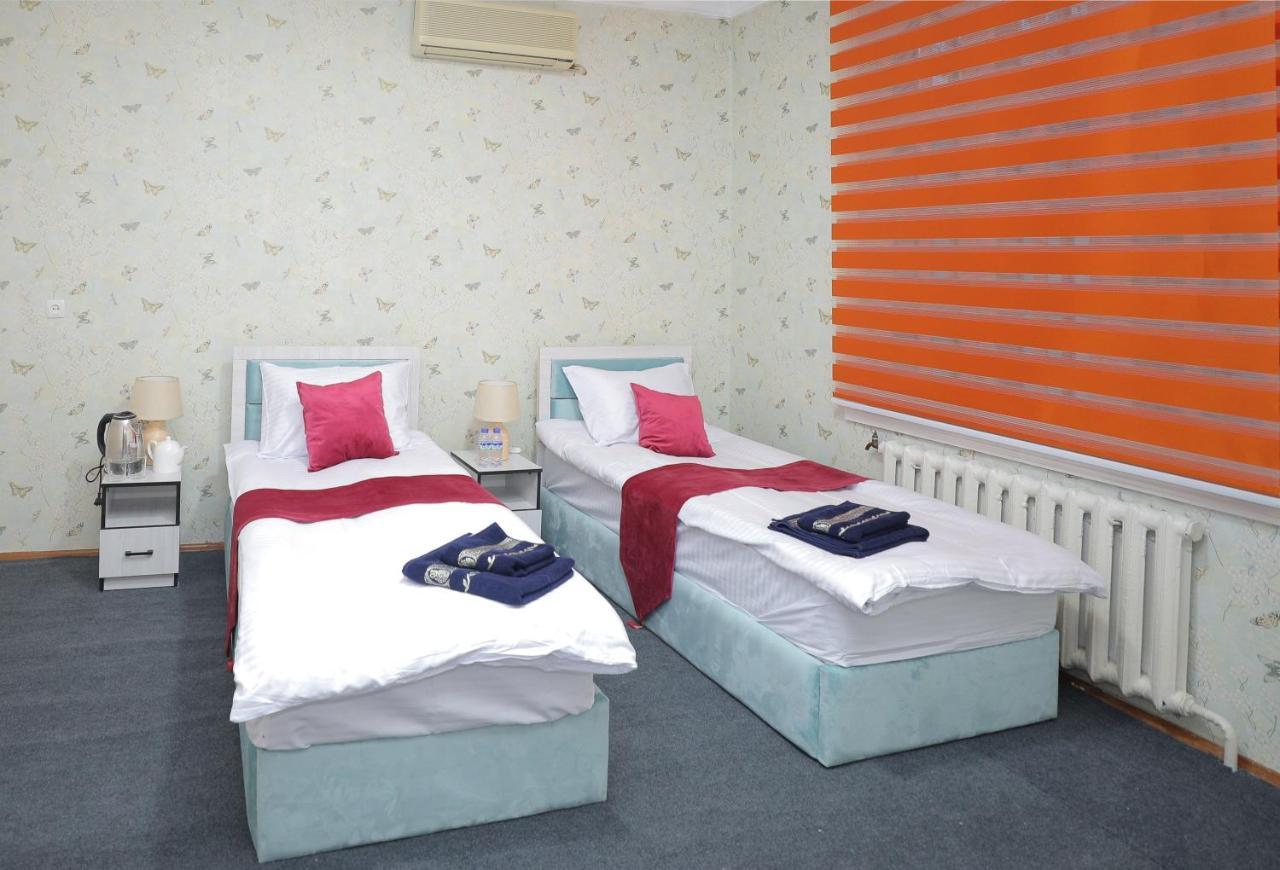 Hotel S & D Hostel Tashkent Esterno foto