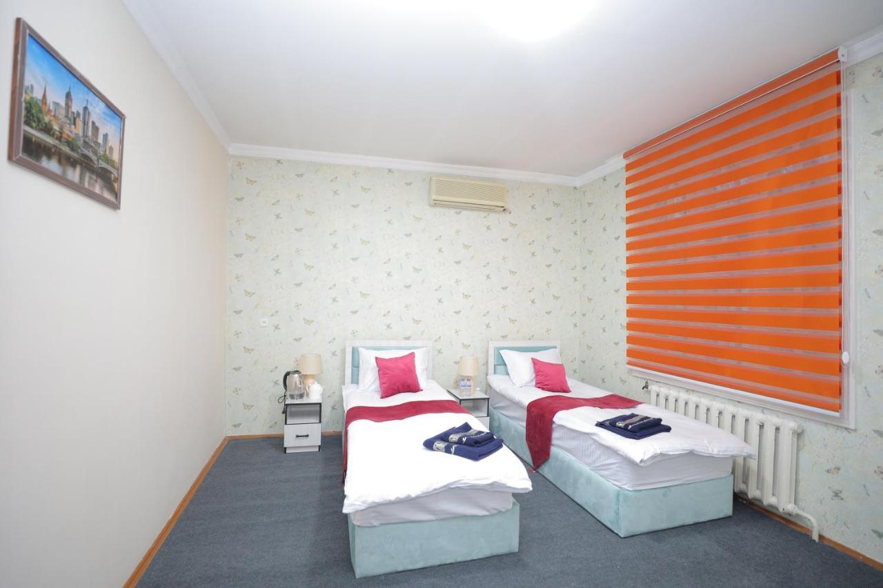 Hotel S & D Hostel Tashkent Esterno foto